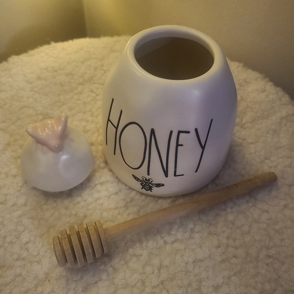 Rae Dunn collection, Queen Bee Honey Pot  jar! - Picture 4 of 7
